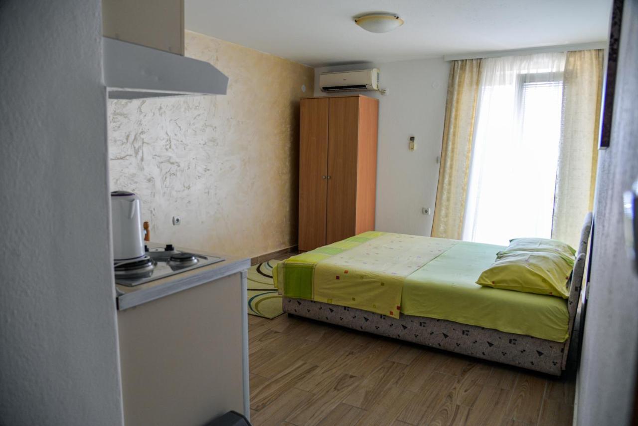 Guest House Ivana تيفات المظهر الخارجي الصورة