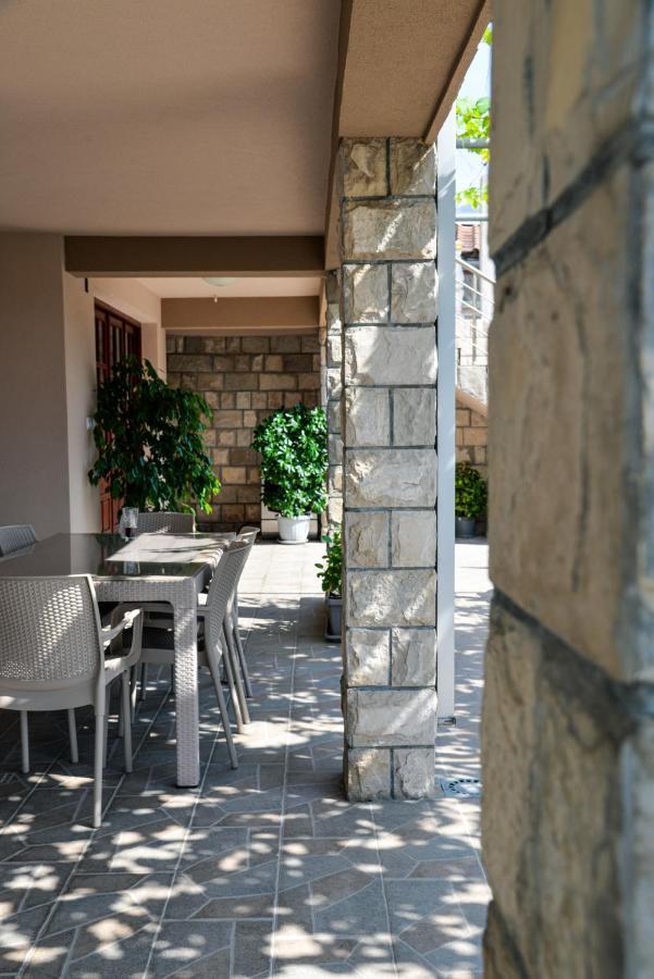 Guest House Ivana تيفات المظهر الخارجي الصورة