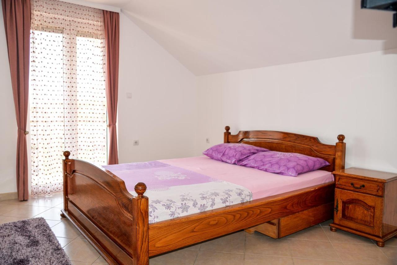 Guest House Ivana تيفات المظهر الخارجي الصورة
