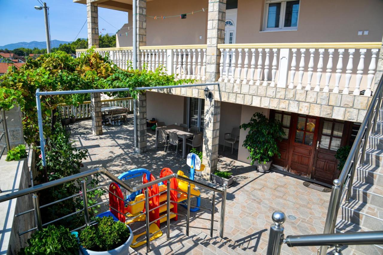 Guest House Ivana تيفات المظهر الخارجي الصورة