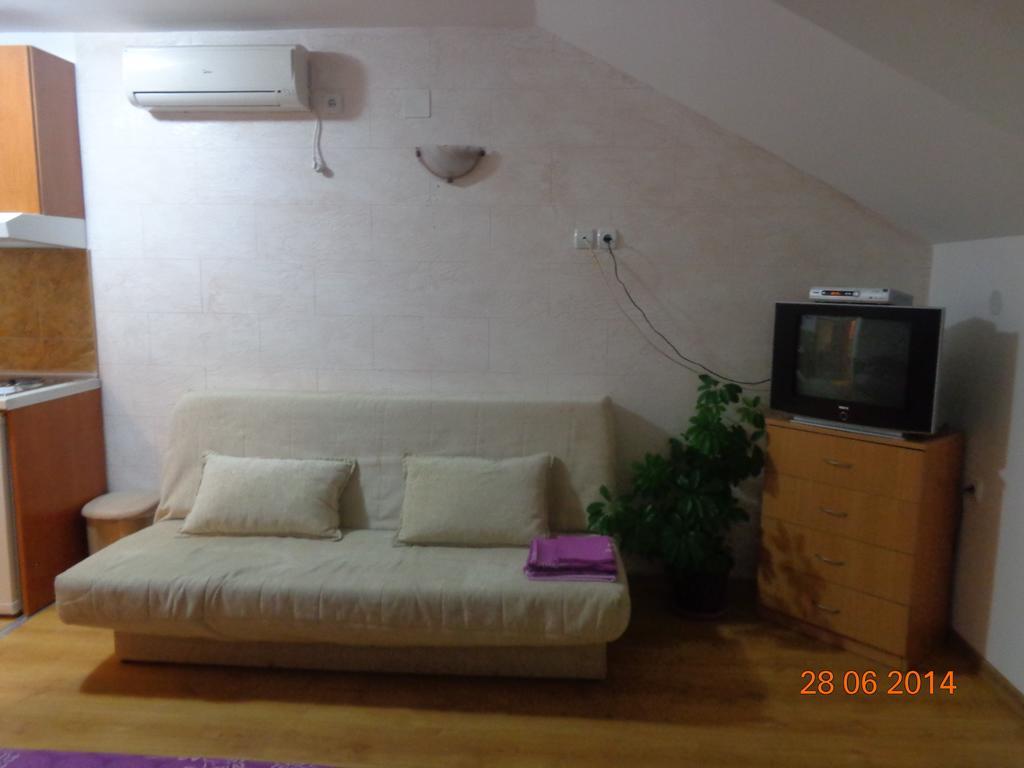Guest House Ivana تيفات الغرفة الصورة
