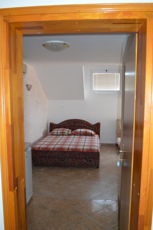 Guest House Ivana تيفات المظهر الخارجي الصورة