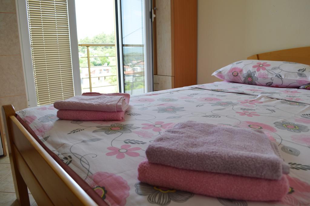 Guest House Ivana تيفات المظهر الخارجي الصورة