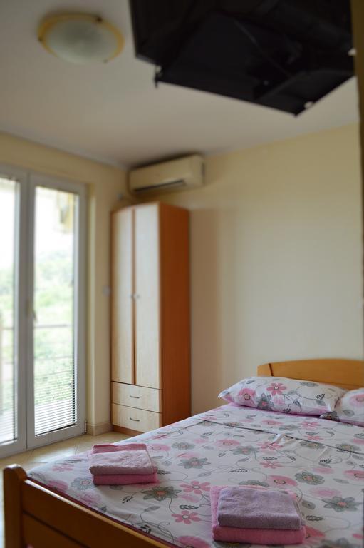 Guest House Ivana تيفات المظهر الخارجي الصورة