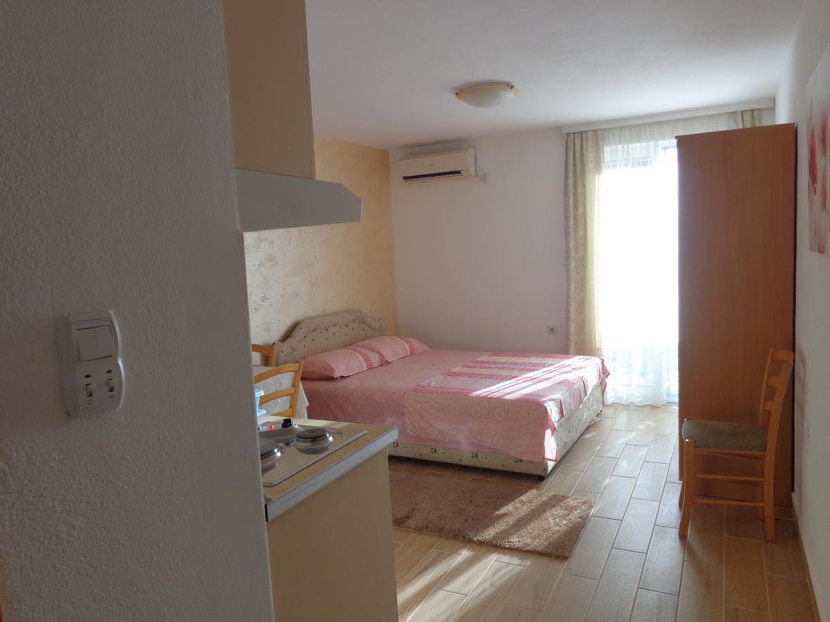 Guest House Ivana تيفات المظهر الخارجي الصورة