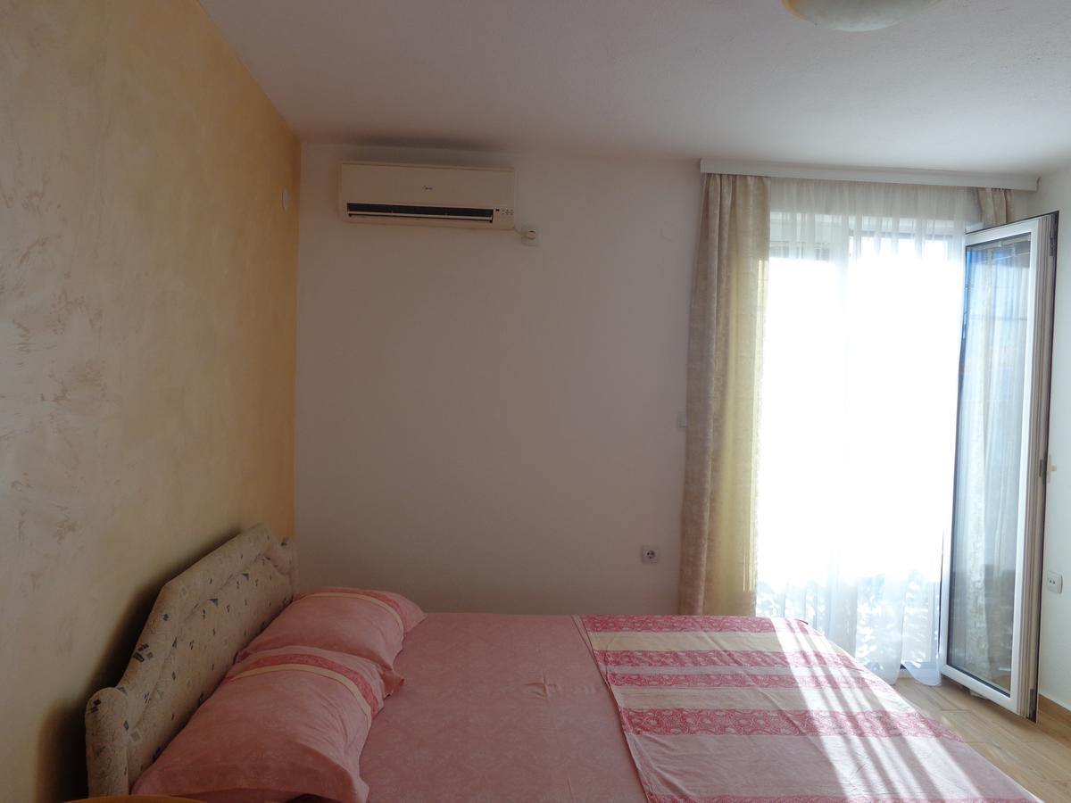 Guest House Ivana تيفات المظهر الخارجي الصورة